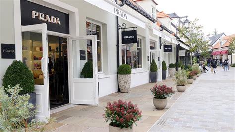 ysl la vallée village